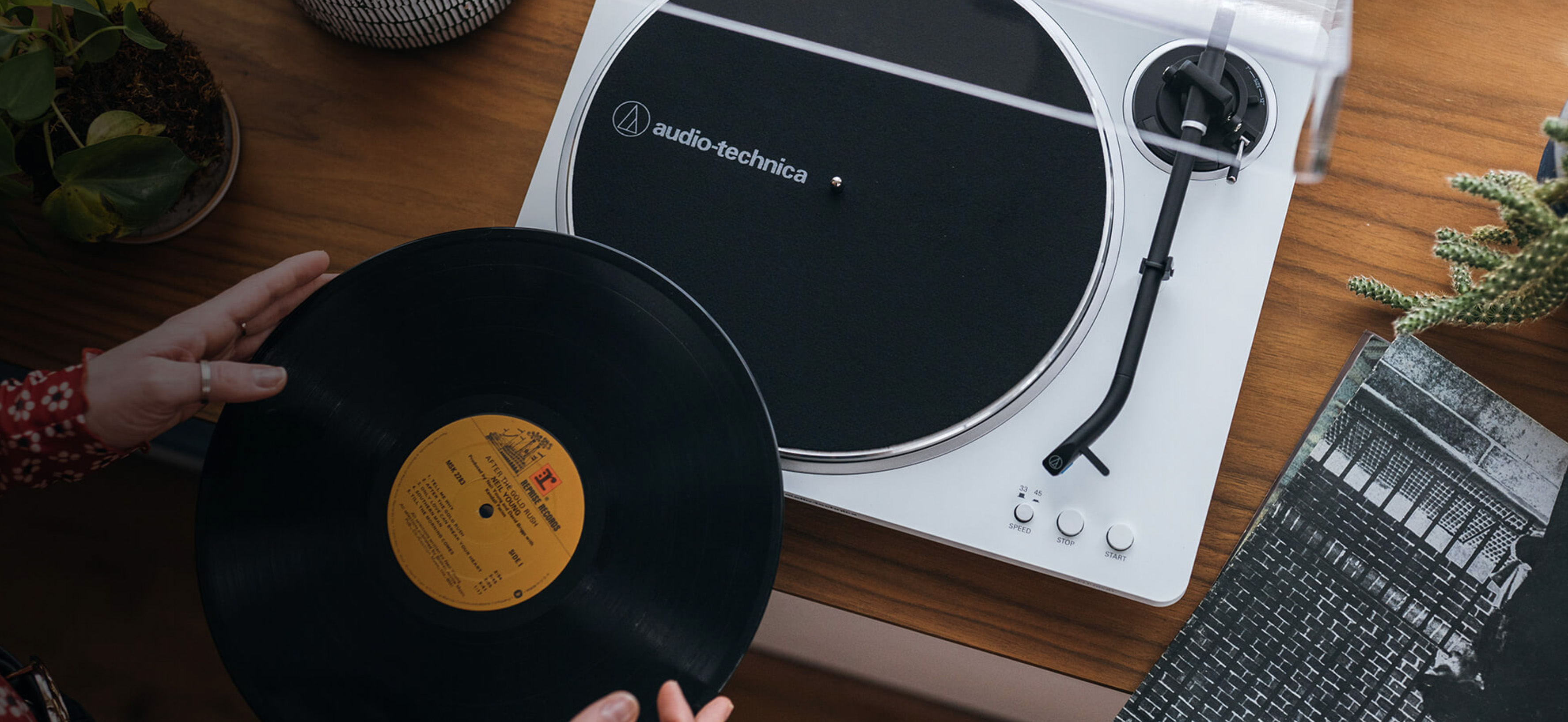 Audio-Technica AT-LP70XBT